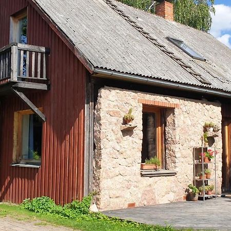 Majiga Istaba Ar Balkonu Un Vannasistaba, Bezmaksas Velo Noma Iecava Esterno foto